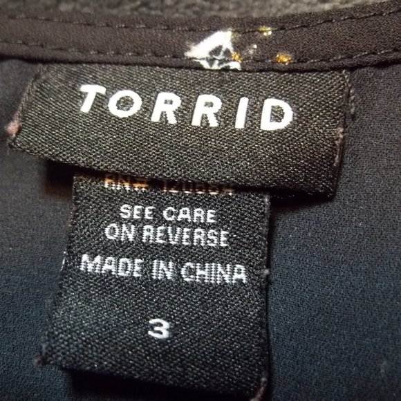 Torrid Eiffel Tower Button Back Blouse Chiffon - Picture 4 of 5